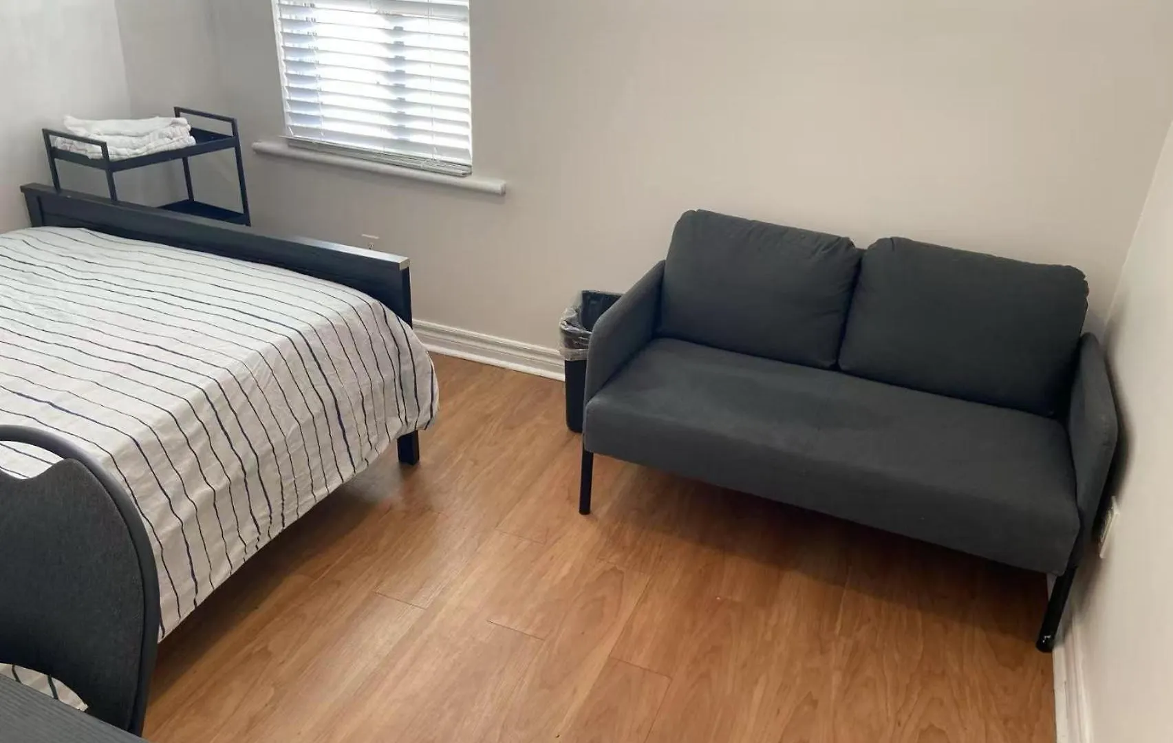 Maison d'hôtes Double Room With Shared Bathroom 536B Toronto
